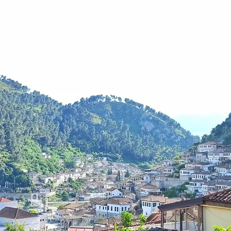 Kurti Old Town Διαμέρισμα Μπεράτ