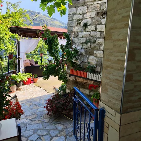 아파트 Kurti Old Town *