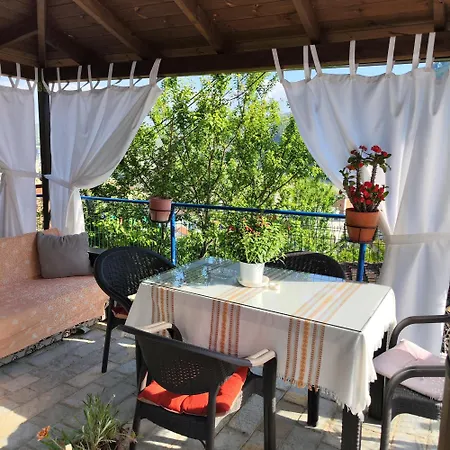 Kurti Old Town Apartment *