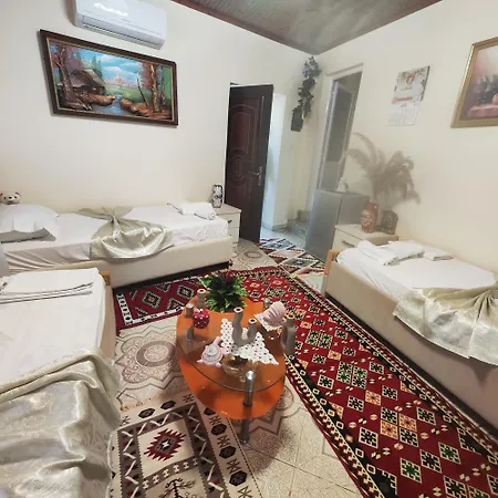 Apartment Kurti Old Town