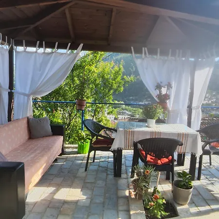 Kurti Old Town Apartment *